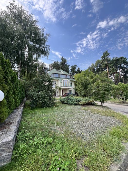 Здам будинок для сімʼї з виходом до води