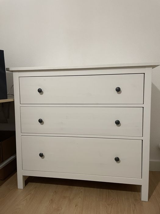 Cômoda ikea Hemnes