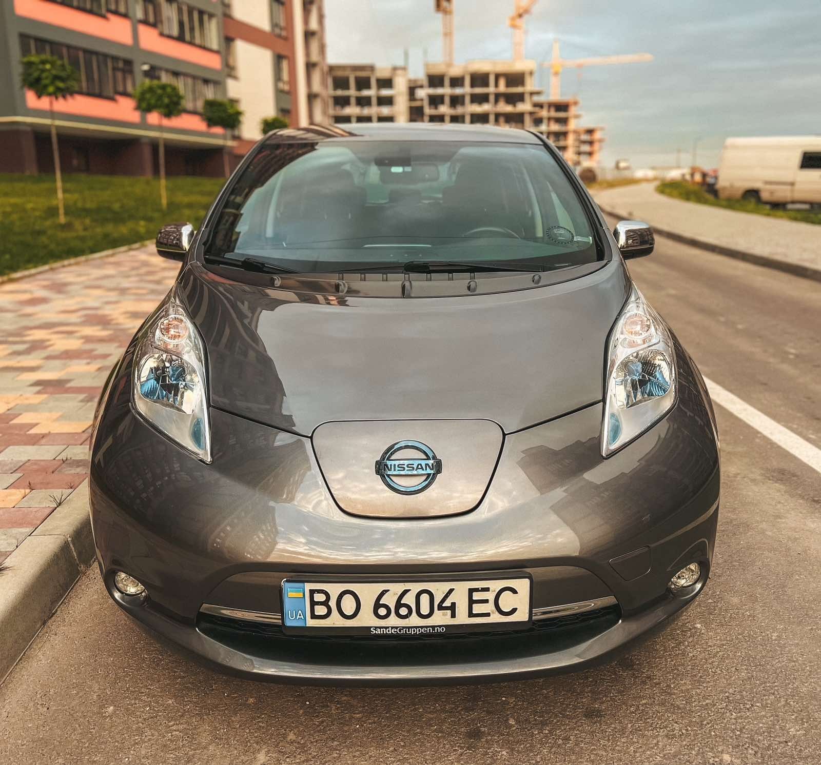 ПРОДАМ АВТО Nissan leaf