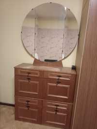 Toaletka PRL z lustrem składanym
