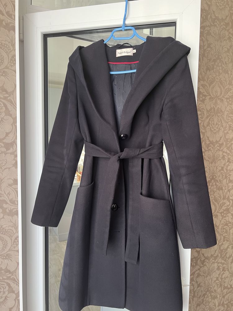 Демисезонное женское пальто Nataly Bolgar, шерстяное , размер S