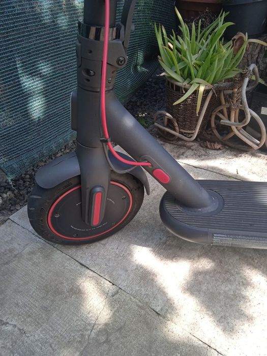 Продам самокат Xiaomi 4 Pro