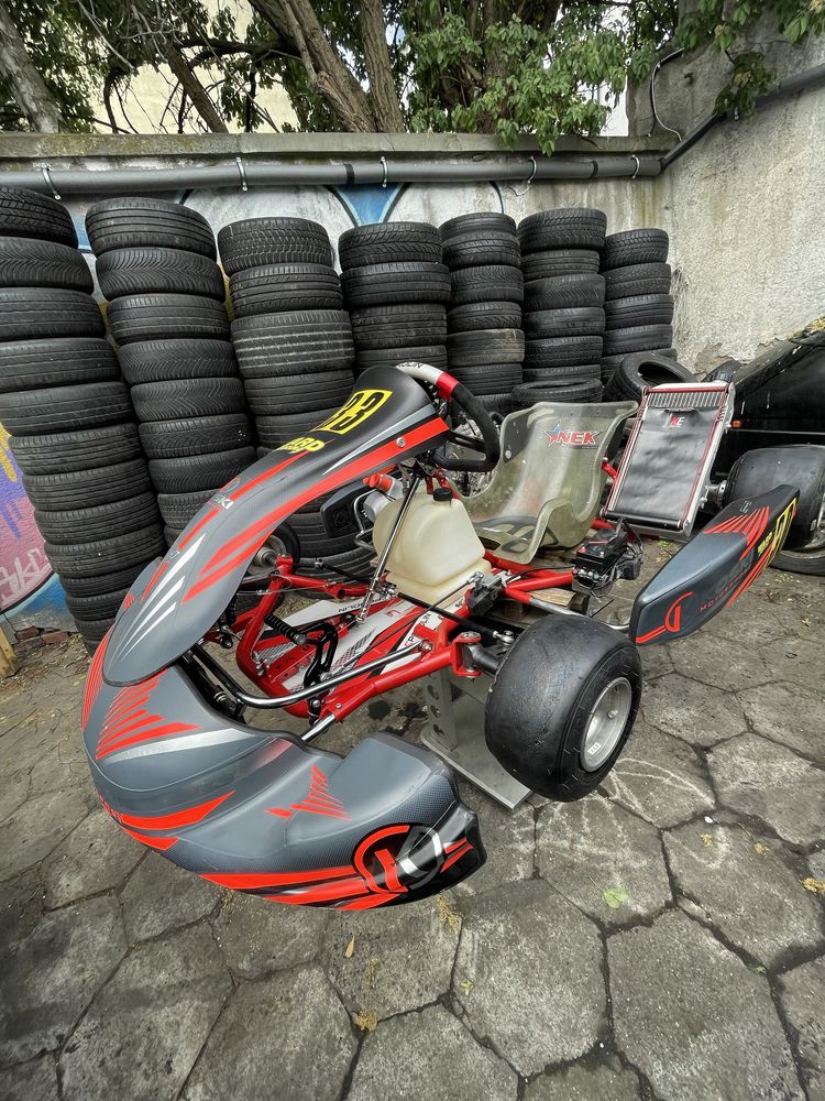 Go-Kart Parolin z Unipro