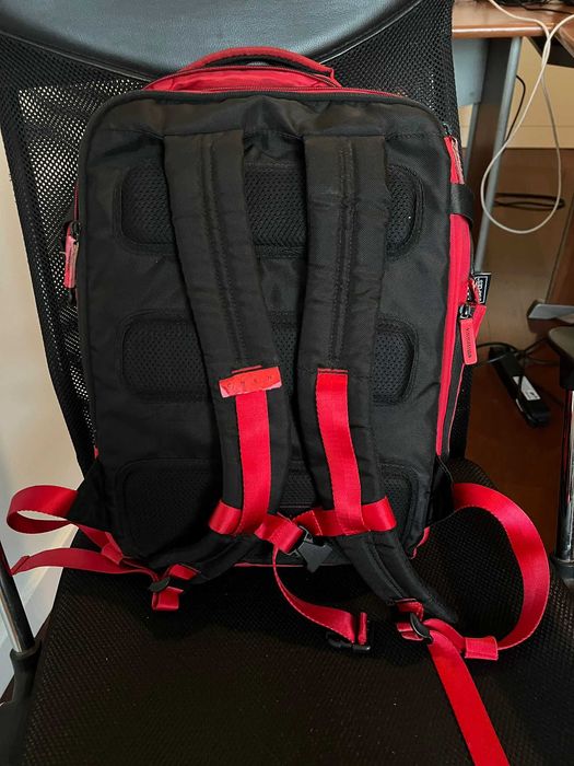 Mochila OMEN by HP Gaming Backpack 17.3" Vermelha