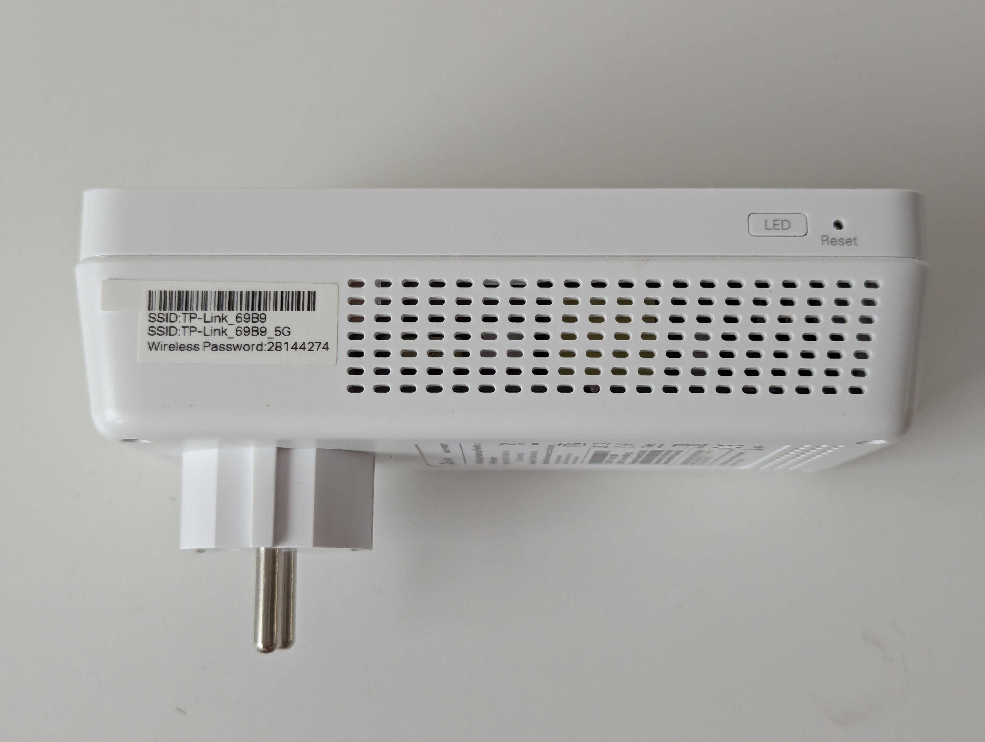 Adaptador Powerline TL-WPA8631P AV1300 Gigabit WiFi 5G | Semi-Novo