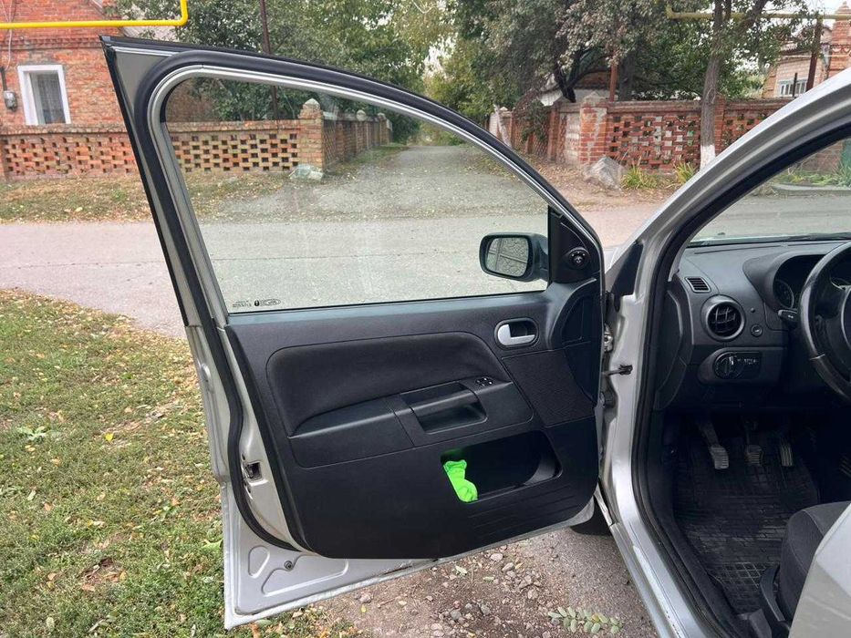Ford Fusion 2004