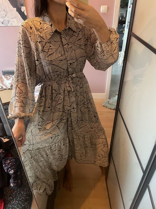 Zwiewna długa sukienka na jesień