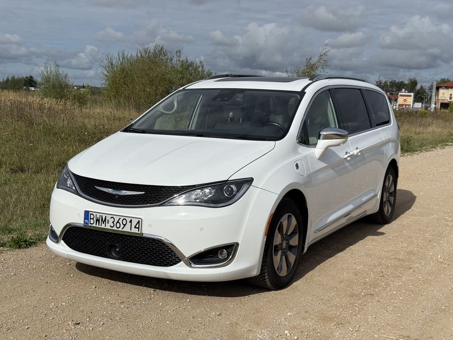 Chrysler Pacifica Limited Hybrid Plug In, prywatny, po dużym serwisie