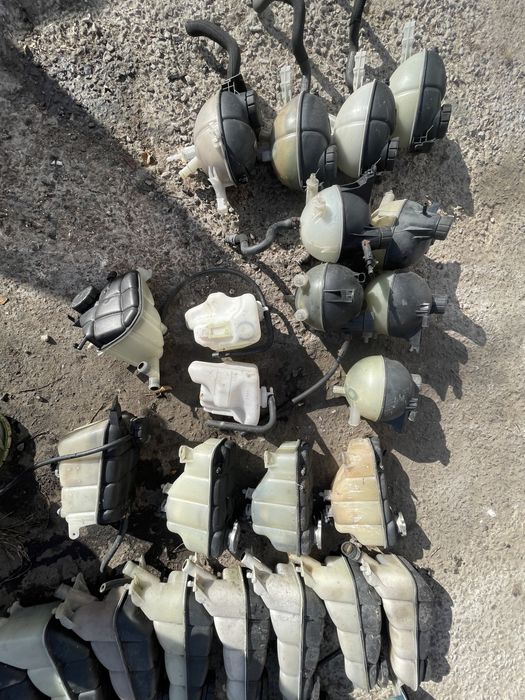 Бачок бачек антифриза тосола води W204 164 212 213 169 245 207 218 166