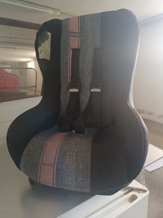 Vendo cadeiras de bebé criança auto