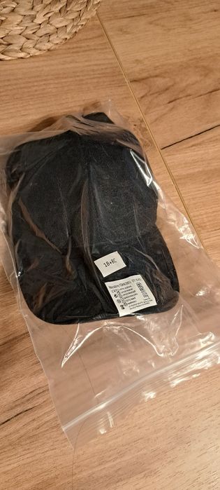 Kaszkiet z włosami  bal karnawałowy