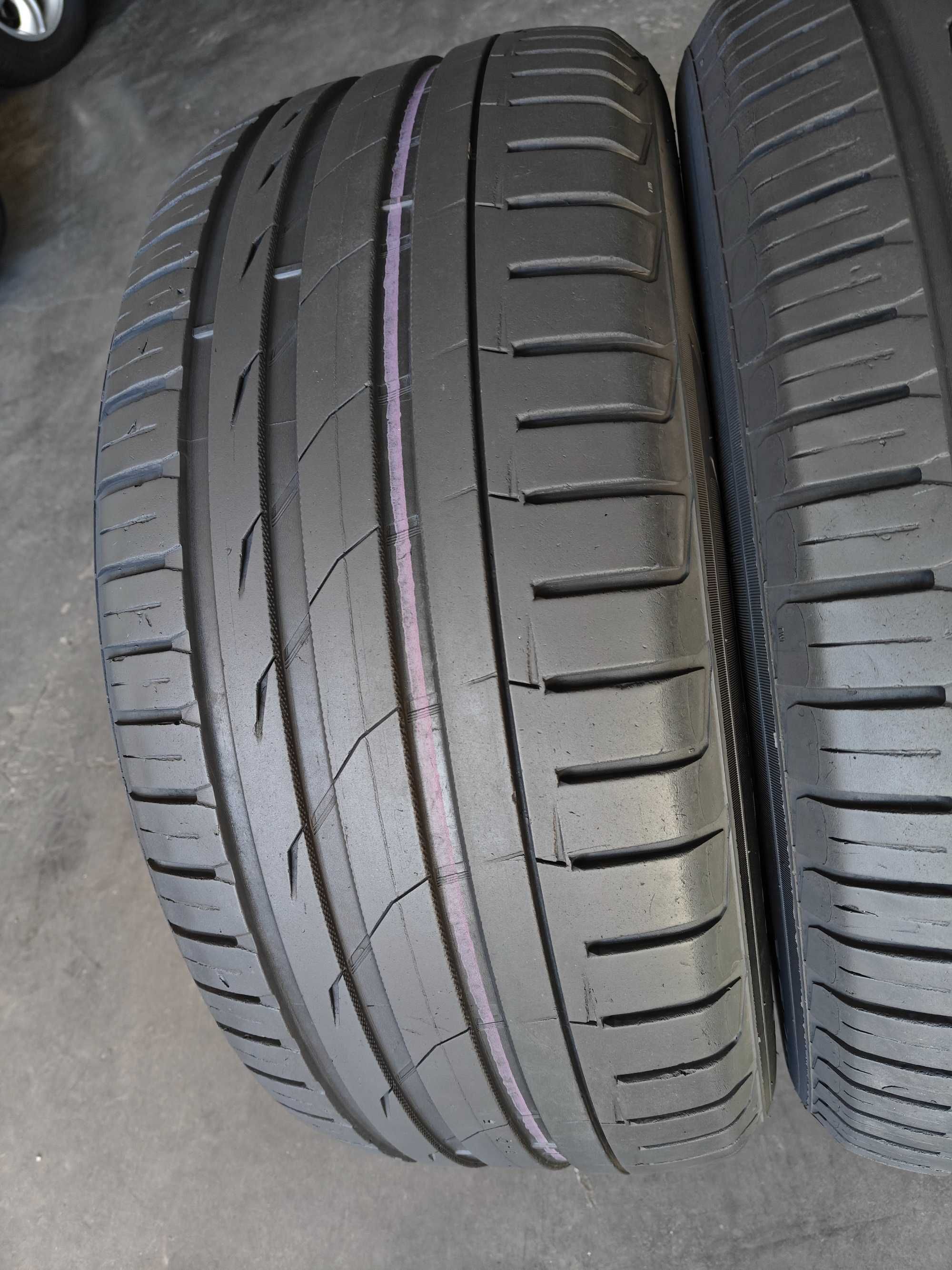 Nokian Hakka Black 2шт. R18 255 55 шини літні