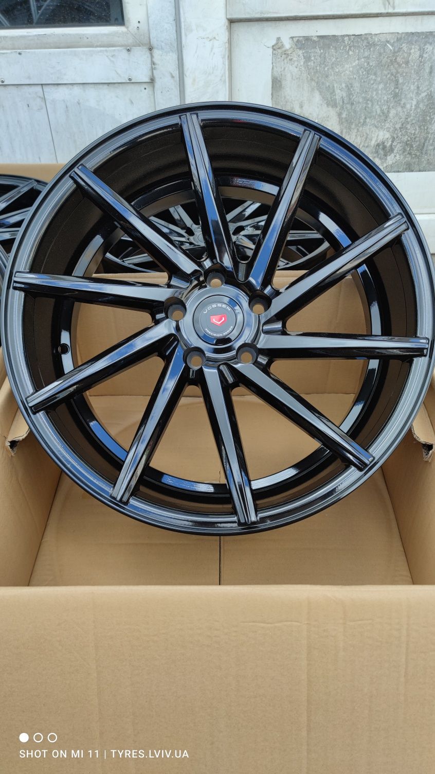 Диски Vossen CVT Black Night 5*114_3 19 Toyota Lexus Honda Acura Mazda