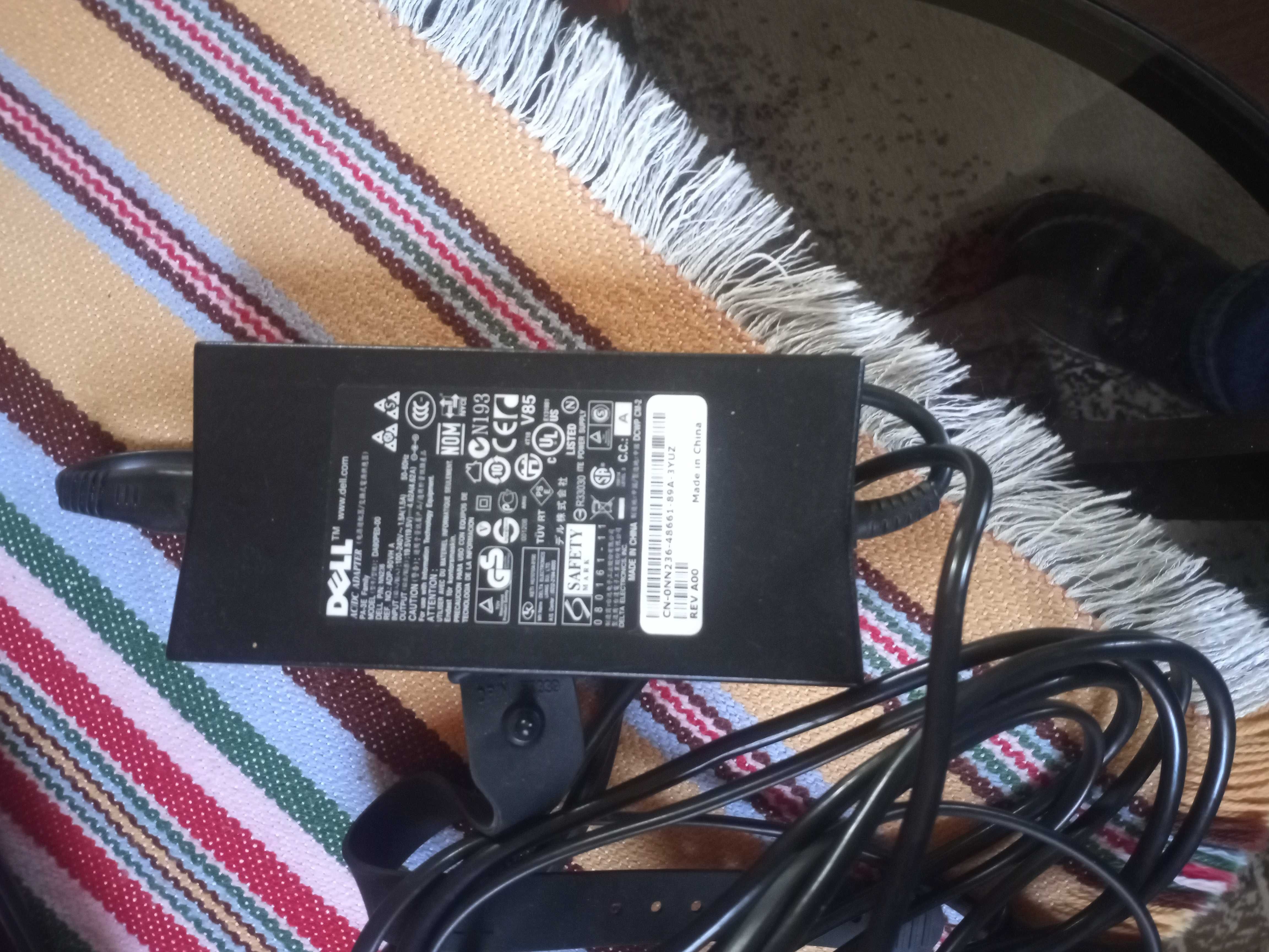 Laptop DELL Latitude E 6400 + stacja dokująca