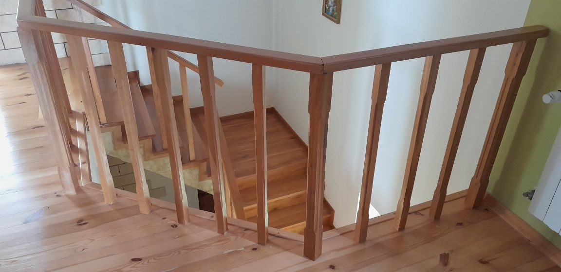 Schody dębowe używane.