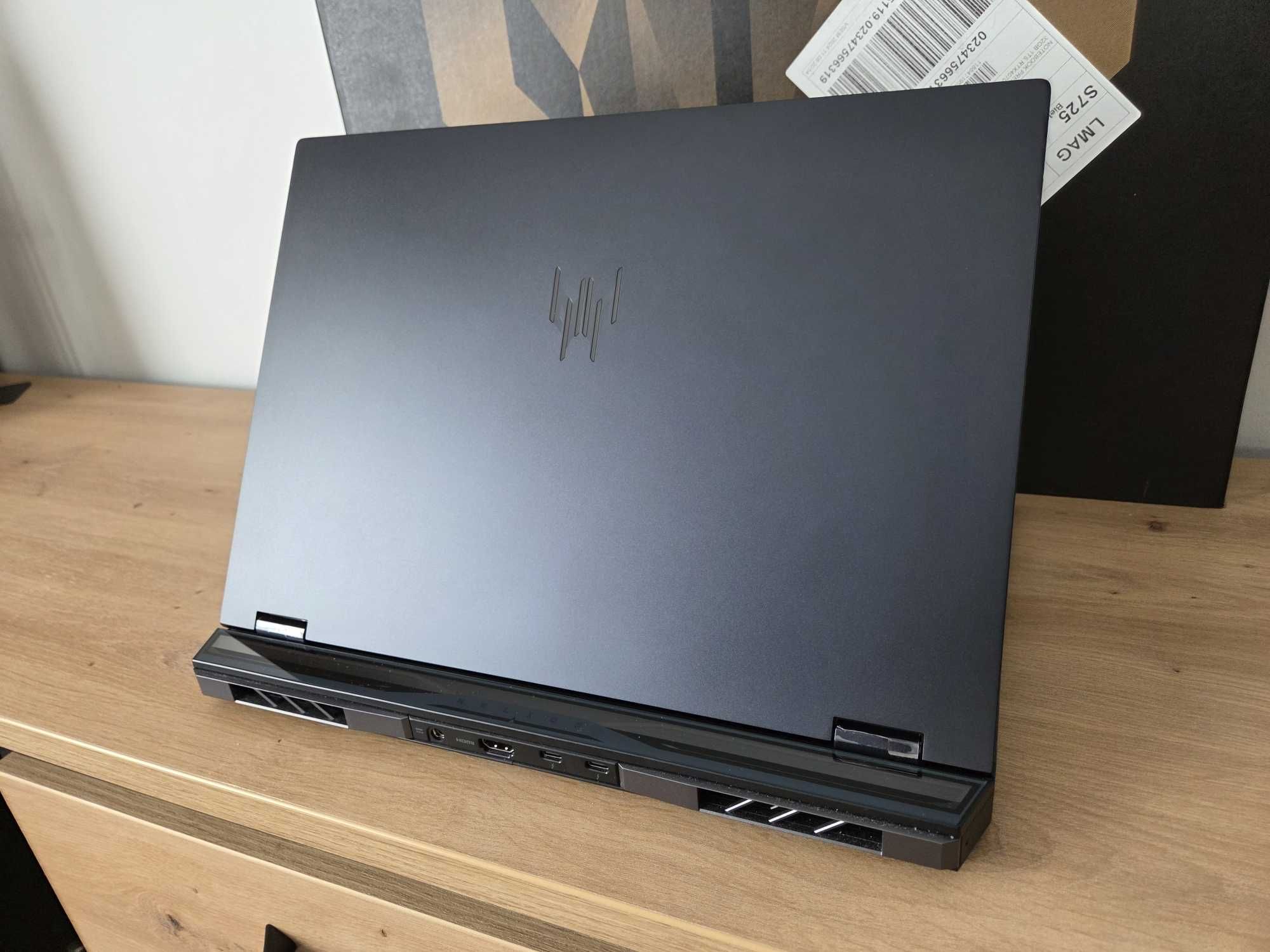 Laptop Gamingowy Predator Helios 16 (Intel i9, 32GB, RTX 4070, Win 11)