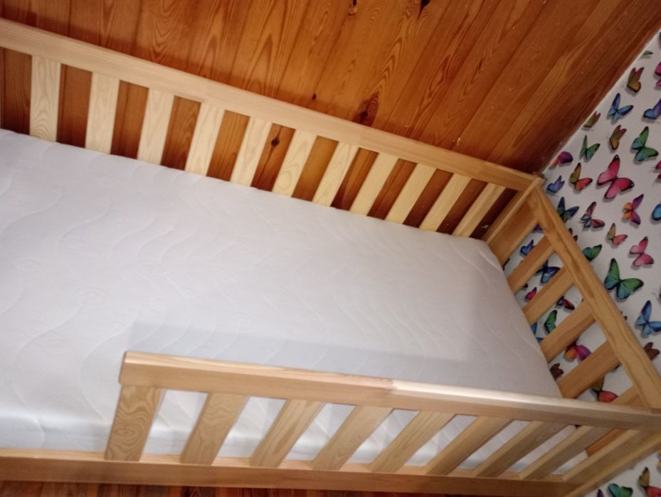 Łóżko z materacem 160x80