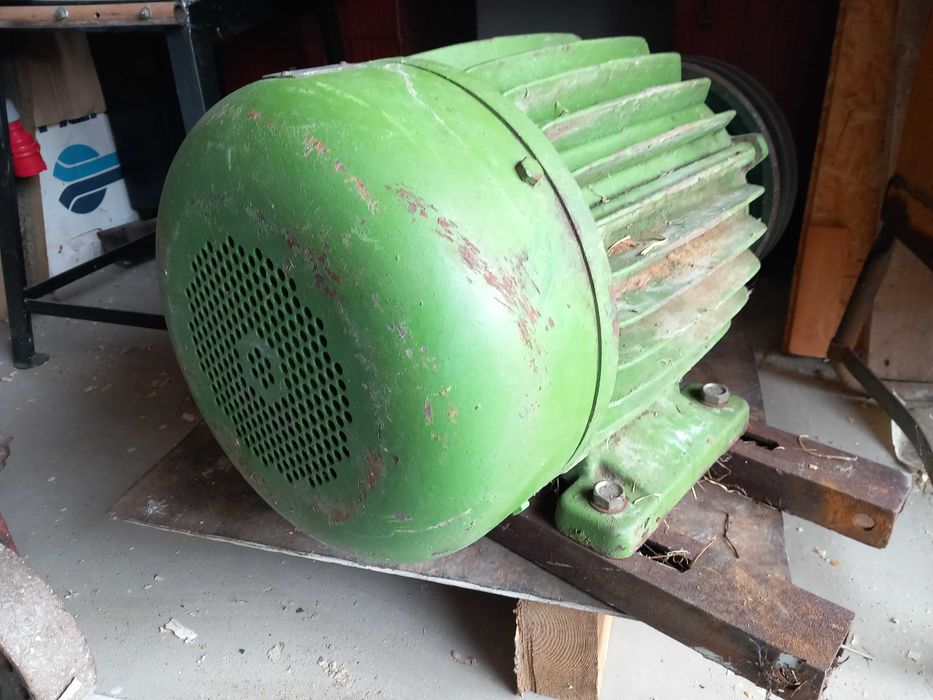 silnik elektryczny 3 fazowy, mocny 7 KW, 1450-obr/min