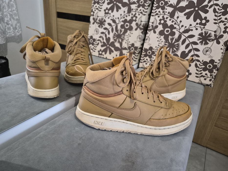 Wysokie buty Nike sneakers roz 43,5  bezowe
