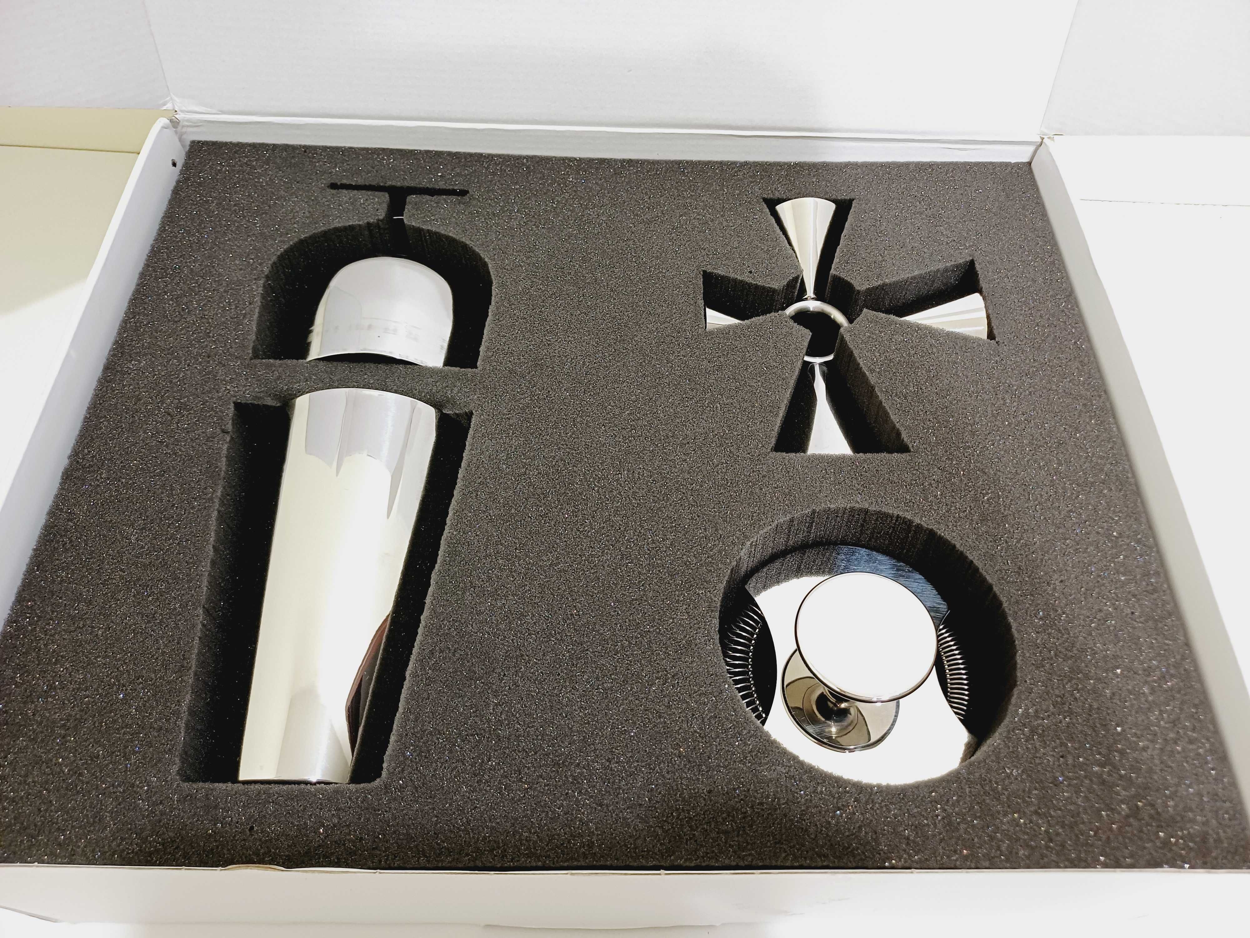 Alessi THE TENDING Shaker + Akcesoria Barmańskie