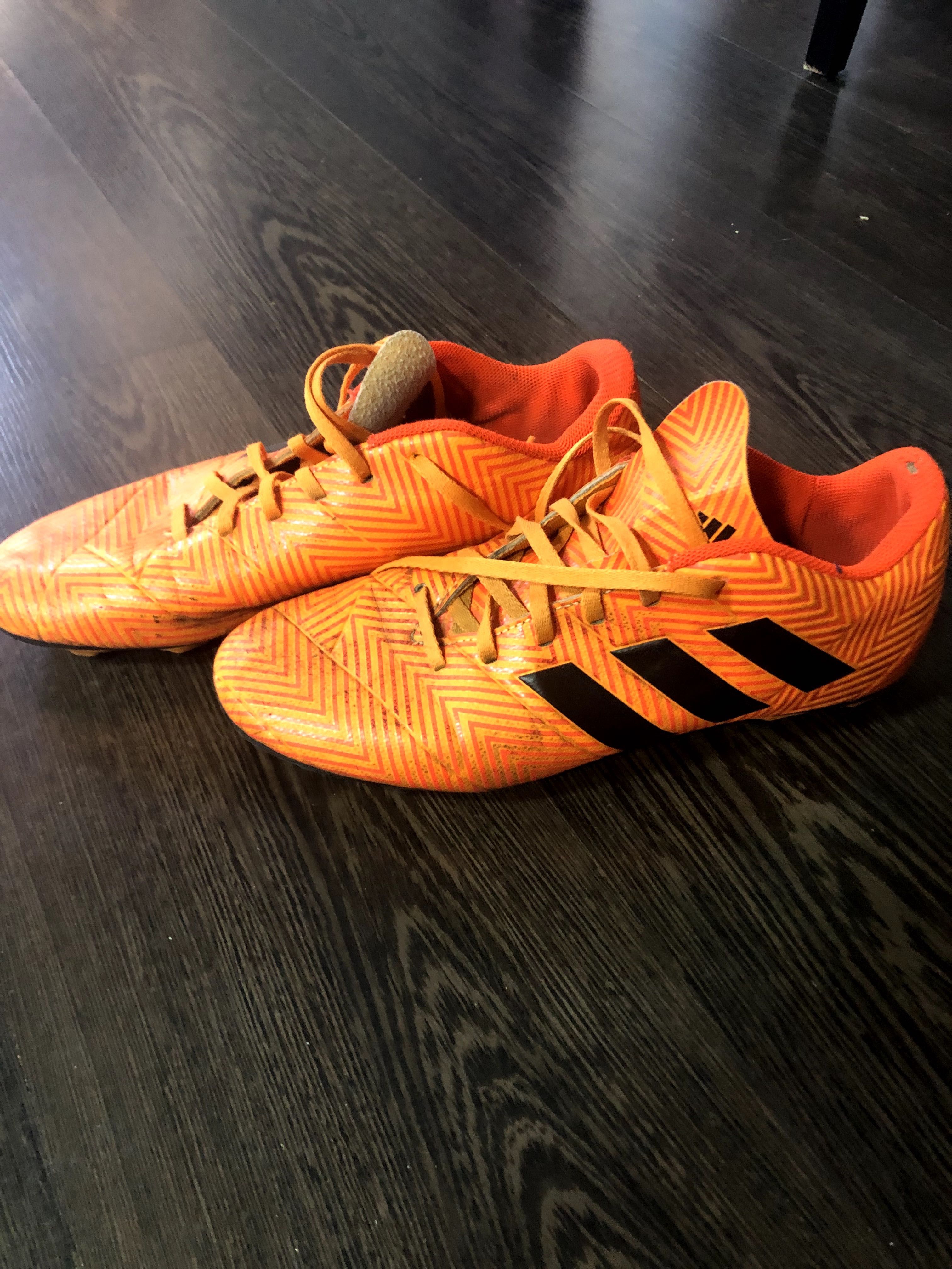 buty piłkarskie korki adidas rozm. 42 nemezis