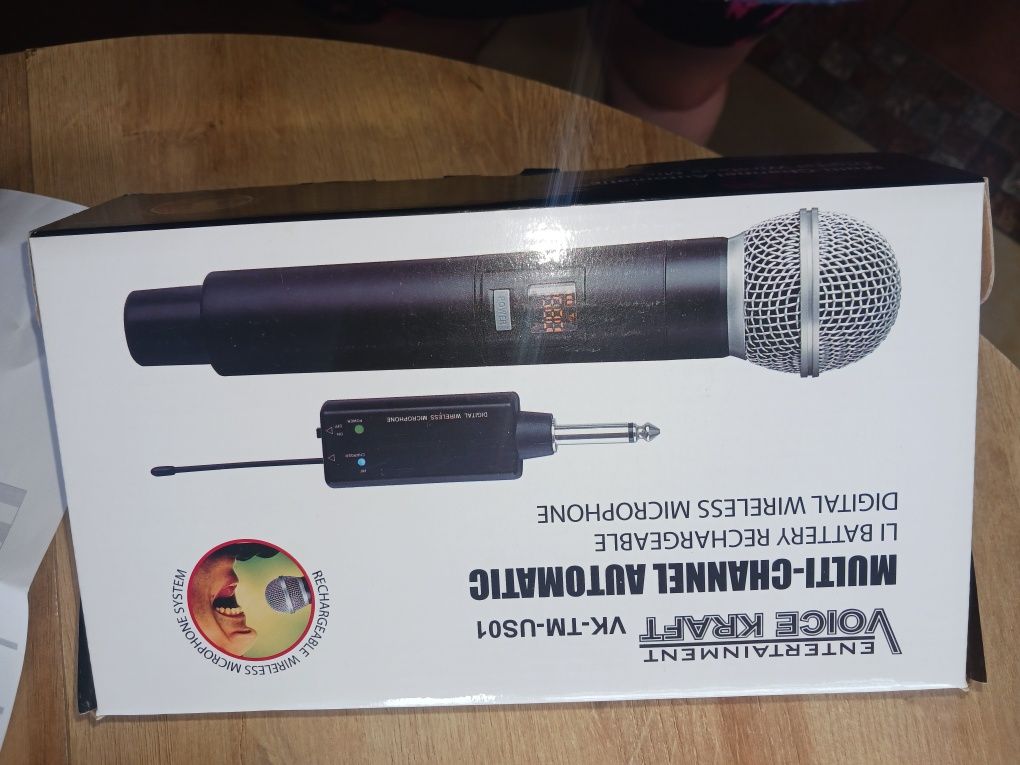 Profesjonalny mikrofon bezprzewodowy z akumulatorem uhf nowy