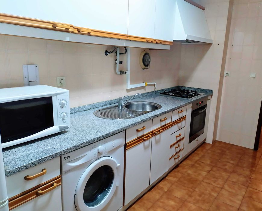Arrenda-se apartamento T2