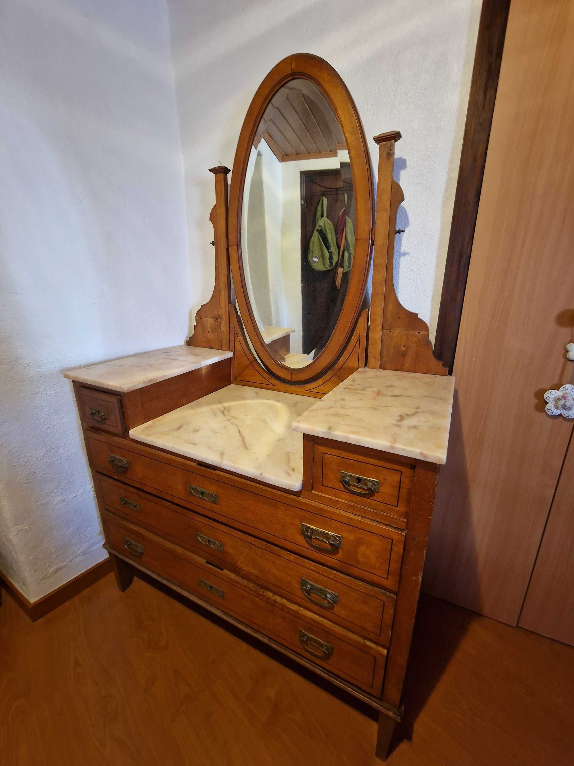 Quarto completo em pau cetim. (7 Móveis) (Vintage)