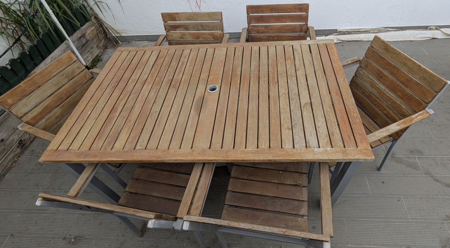 Conjunto jardim - mesa e cadeiras