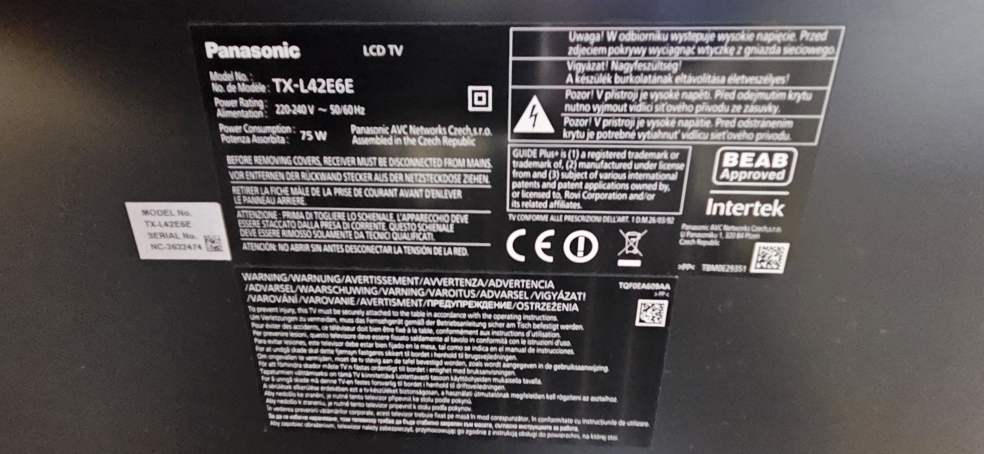 Telewizor 42 cale Panasonic TX-L42E6E z uszkodzonym podświetleniem
