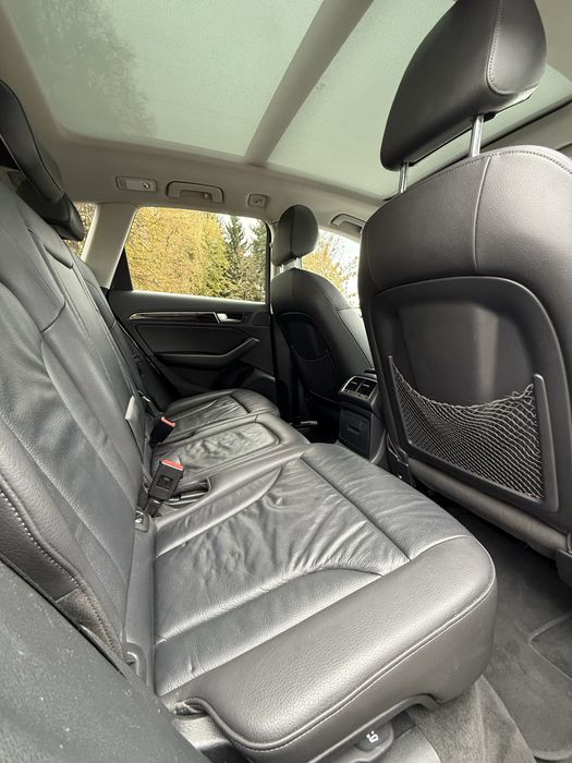 Продаж Audi Q5 2015року