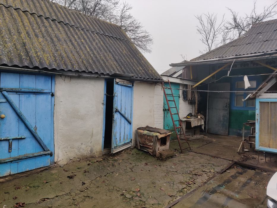 Будинок  в селі Оляниця