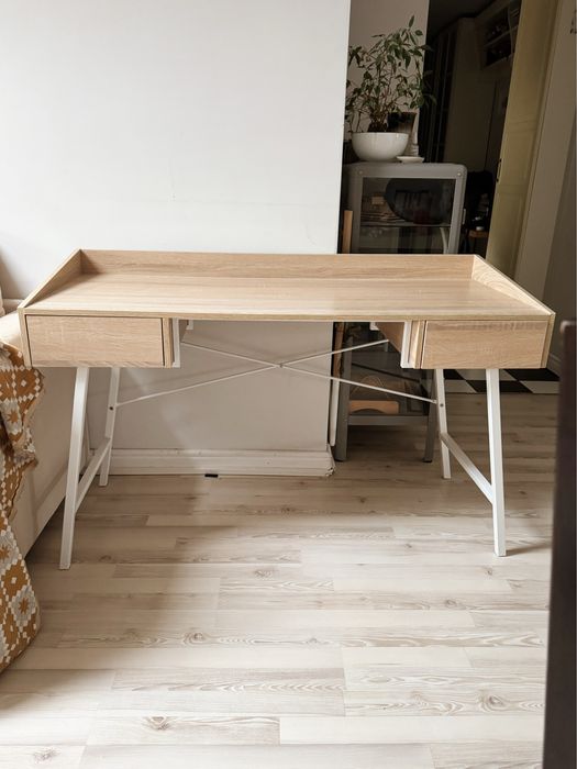 Stylowe biurko w stylu skandynawskim