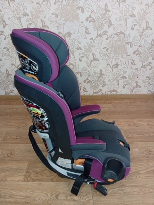 Автокресло chicco MyFit Harness+Booster
MyFit Harness+Booster™
Автокрі