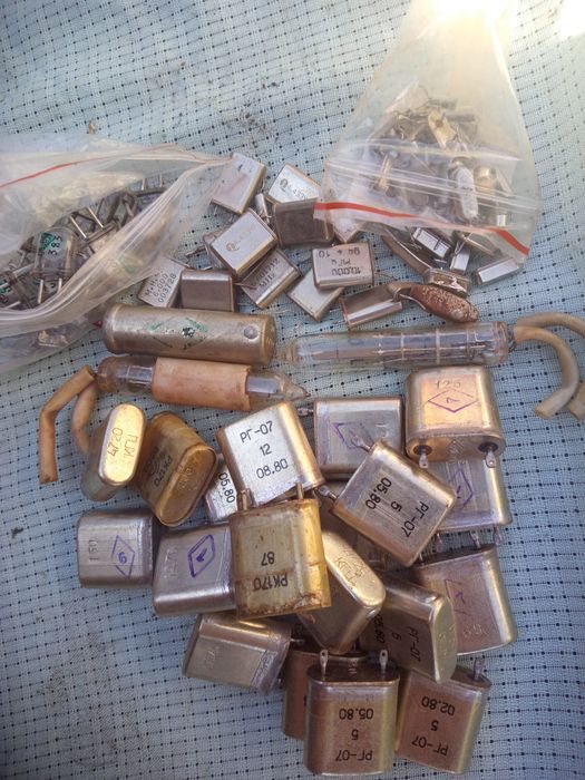 Кварци для радіоелектронних пристроїв