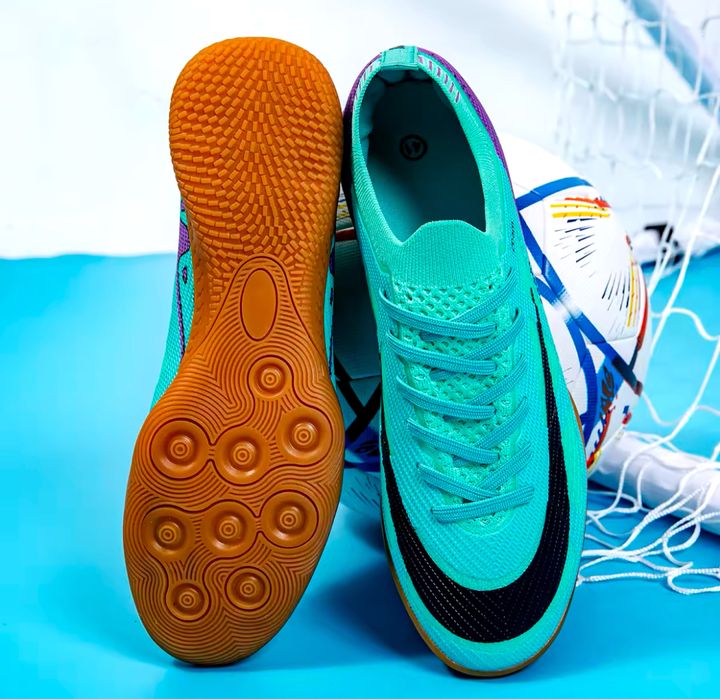 Buty piłkarskie obuwie sportowe halówki futbolówki halowe unisex