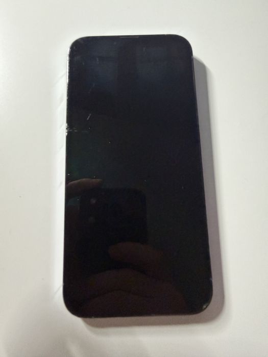 Iphone 13 pro max + 3 kabelki do ładowania