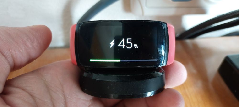 Samsung gear fit 2 pro (читаєм опис)