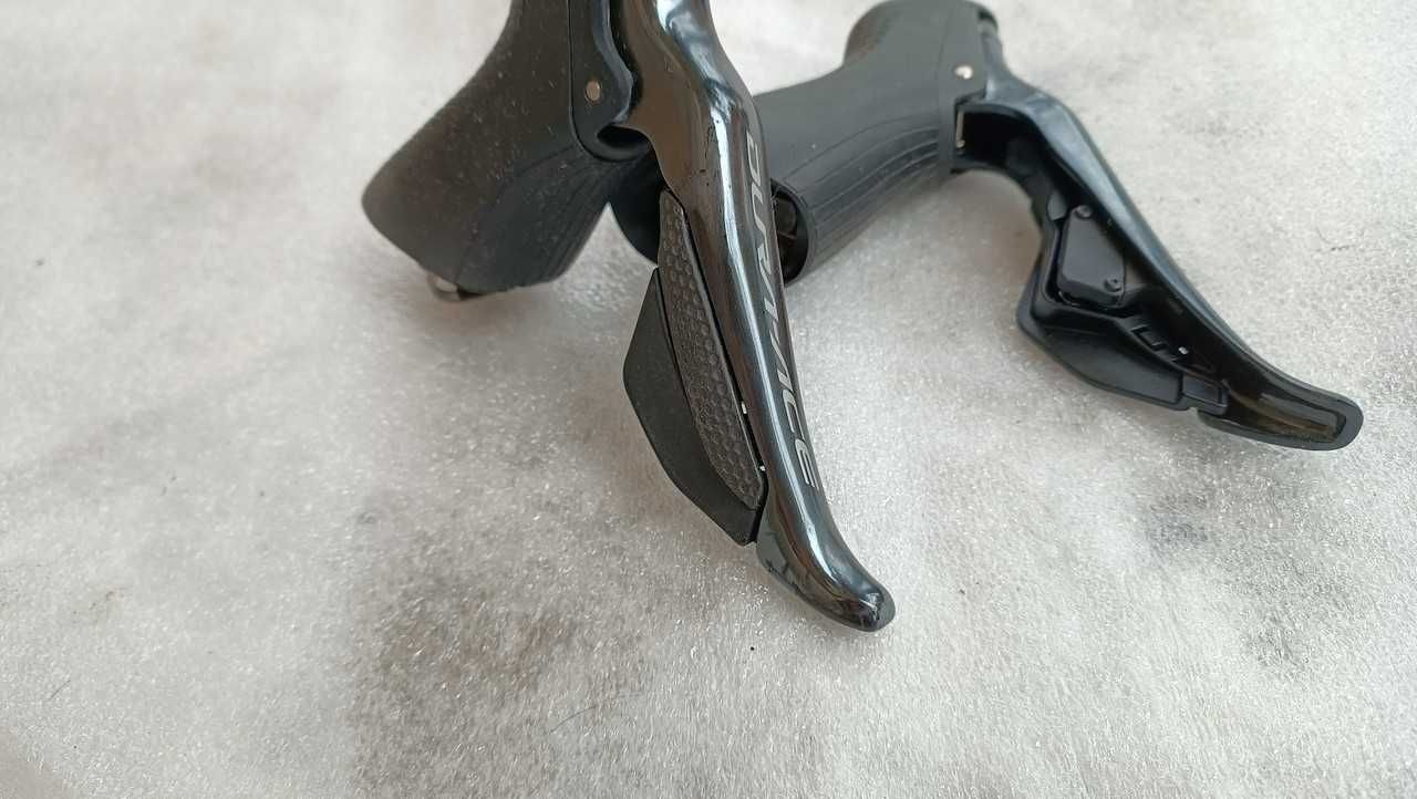 Електронні шоссейні шифтери Shimano Dura Ace 9150 Di2 Brake Lever