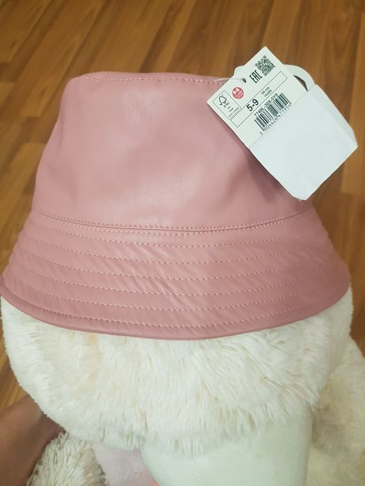 Капелюшок для дівчинки