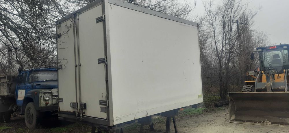 Изотермическая будка Мерседес МАN