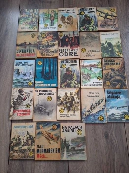 Książki z serii "Tygrys" zestaw 23 sztuki