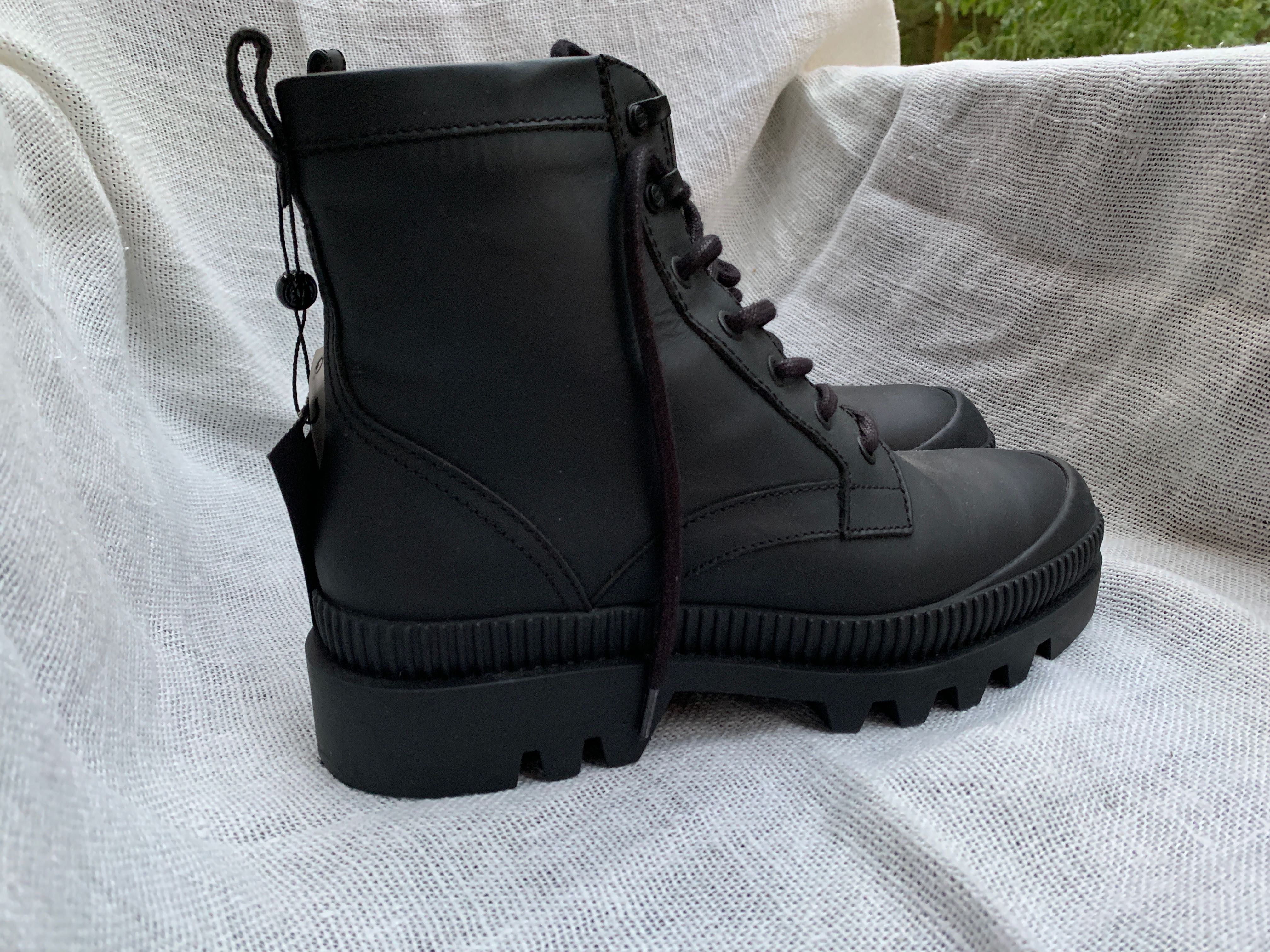 Buty damskie trapery skórzane Massimo Dutti 40 botki sznurowane