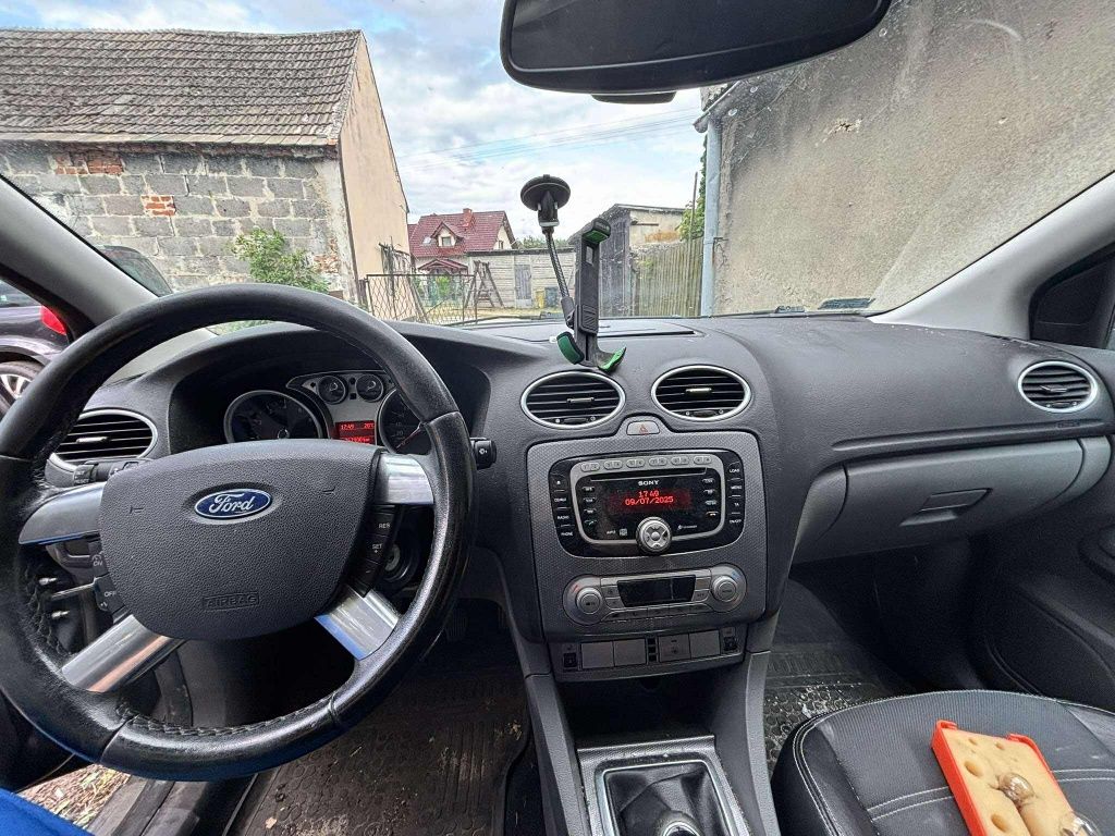 Ford focus MK2 uszkodzony