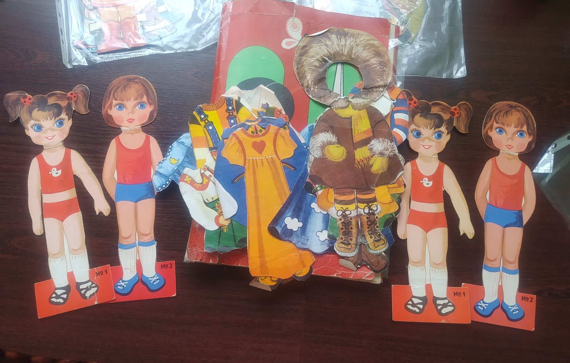Бумажные куклы ссср и 90-х  в коллекцию