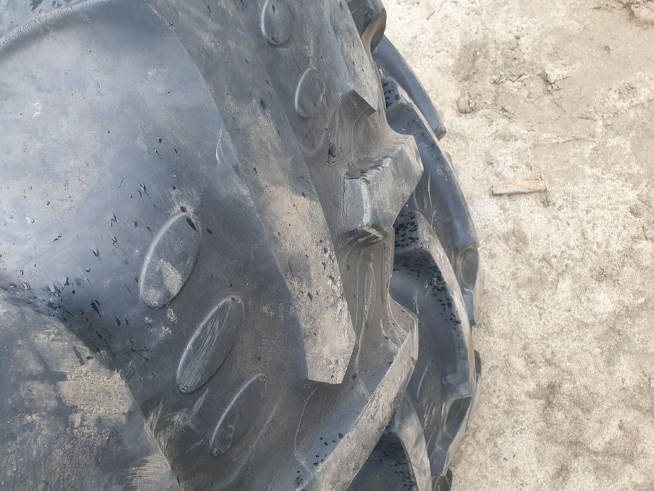 Opona opony BKT 520/85 R42 20.8 r42
