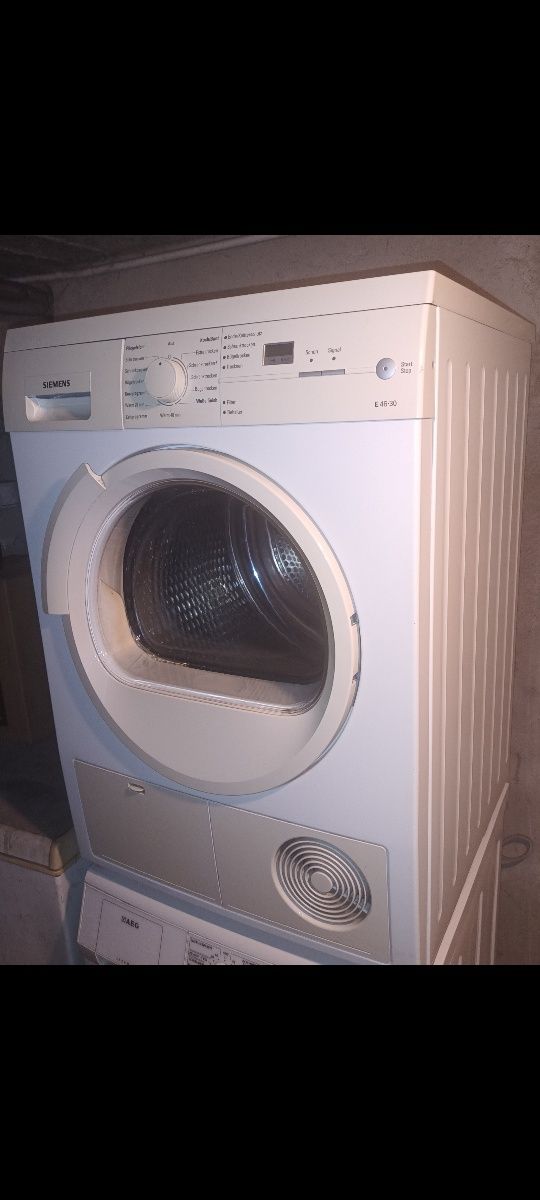 Suszarka do ubrań Siemens WT46E300