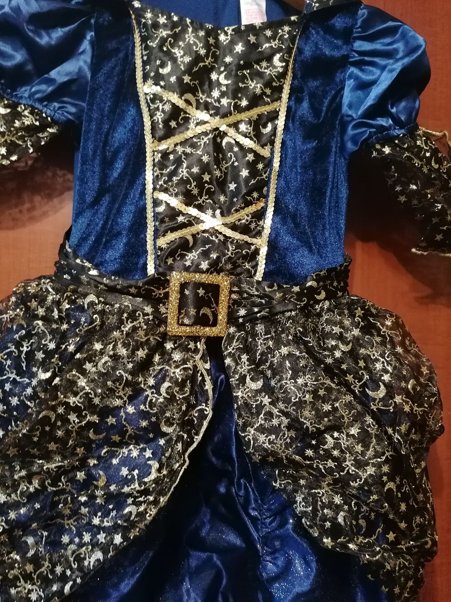 Карнавальное платье 7-10лет 118см
