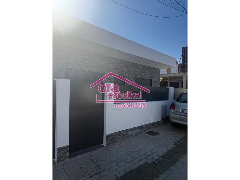 Moradia Isolada Térrea Nova T3 + 1 com PISCINA e Pérgola em Fernão ...