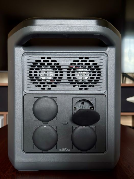 Зарядна станція Ugreen Power Roam GS2200 2200W 2048Wh